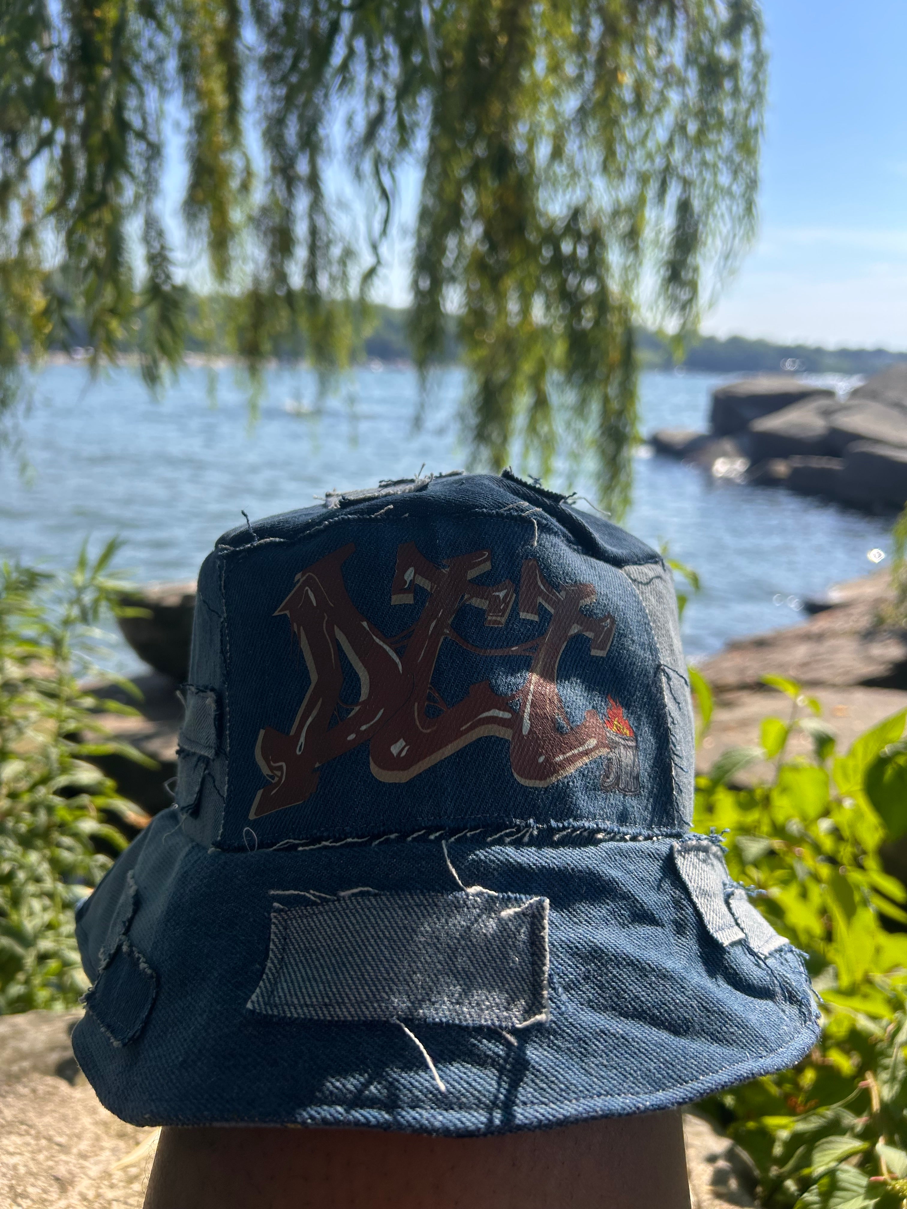 DTT TWO WAYS BUCKET-HAT